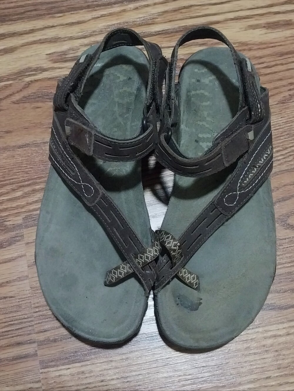 Merrell Outdoor Sandals Women Size 7 Brown Strappy Rubber Grip Sole Sandals